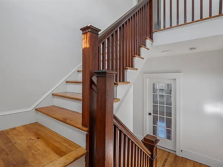 92 Greenwood St #1 — Photo 12