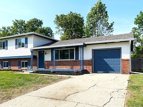 2nd image of 3602 Redwood Dr