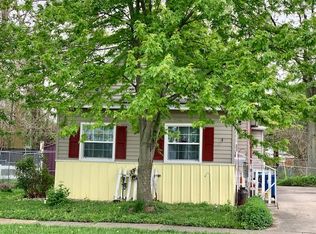 1030 E Howard St, Pontiac, IL 61764