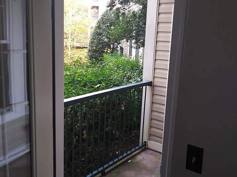 2465 Army Navy Dr #106 — Photo 6