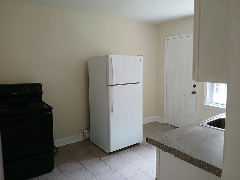 2117 Lasalle St #2 — Photo 11