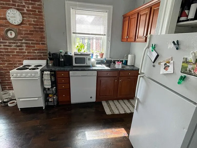 225 S Millvale Ave — Photo 14