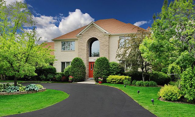 1st image of 1207 Woodview Dr