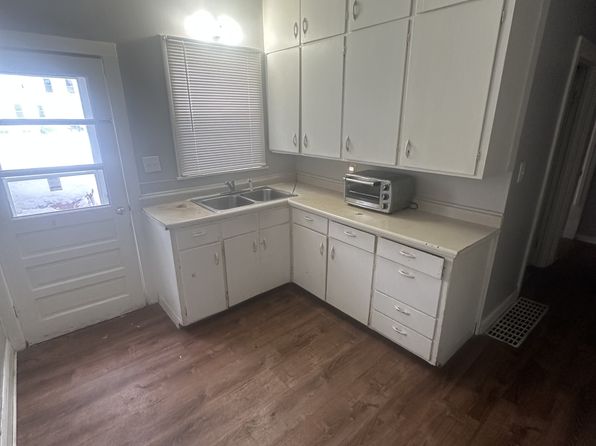 620-622 W 6th St #620