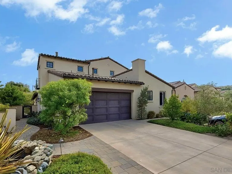 8178 Lazy River Rd — Photo 1