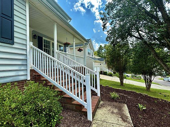 3rd image of 5115 Carolwood Ln