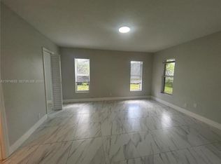 6036 Buchanan St, Hollywood, FL 33024