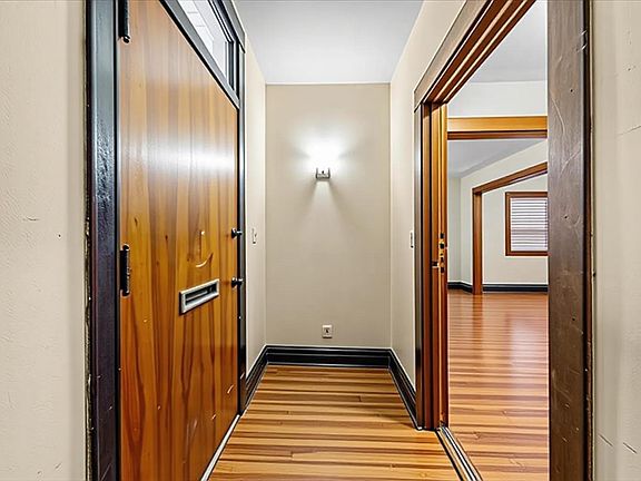 5th image of 5021 W Irving Park Rd