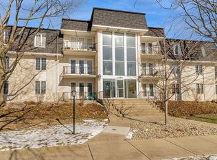 2608 186th St APT 201, Lansing, IL 60438
