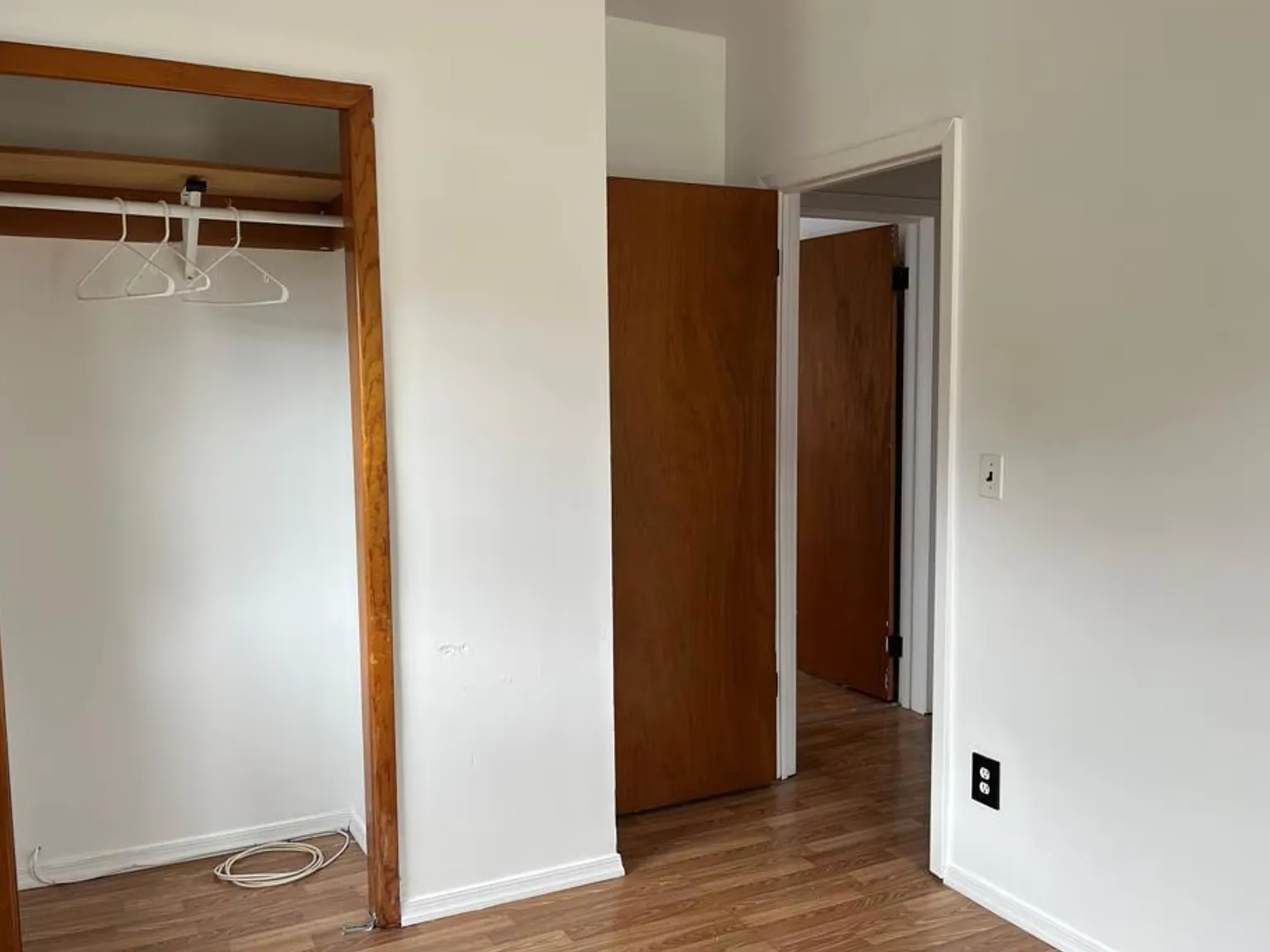 3 bed, 1.5 bath, 1516 sqft, $1,200 — Photo 3