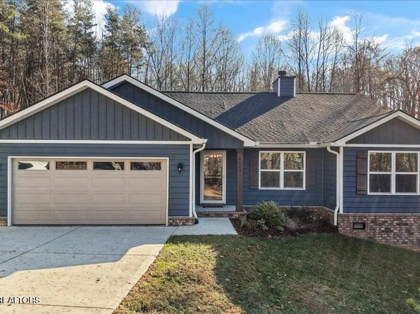 8600 Lakeland Dr, Lenoir City, TN 37772