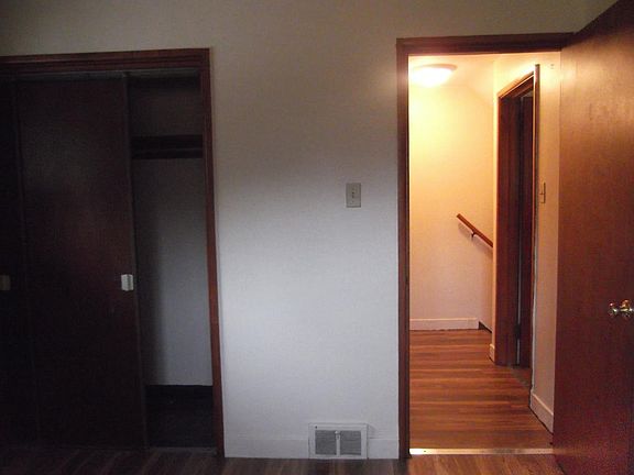3rd image of 1154 Cooper Dr #1154