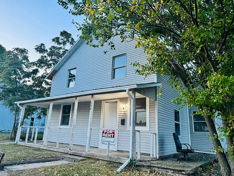 504 W Memorial Dr — Photo 2