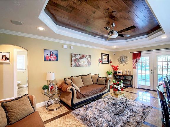 4th image of 16110 Parkway Dr