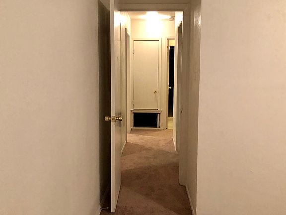 5th image of 6758 Montgomery Dr