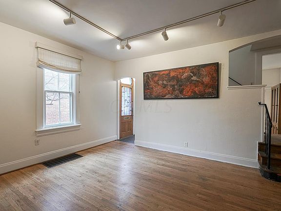 3rd image of 884 Macon Aly