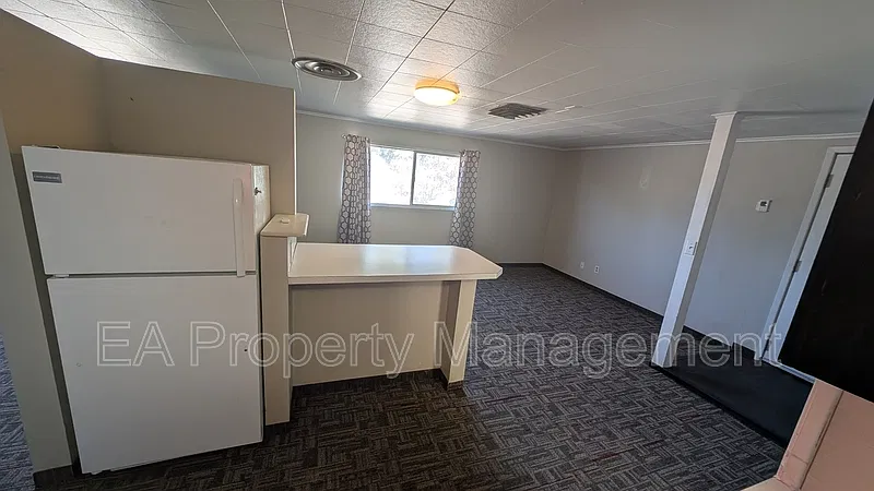 7700 McKnight Ave NE — Photo 4