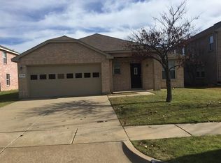 5316 Throckmorton Drive, Grand Prairie, TX 75052