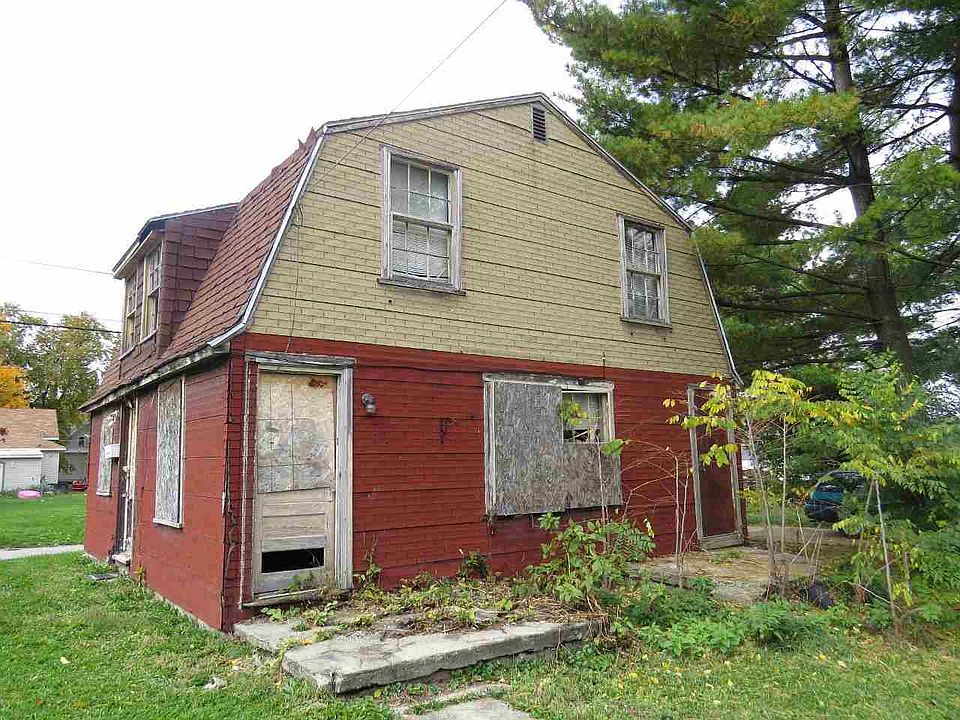 2nd image of 511 S Washington St