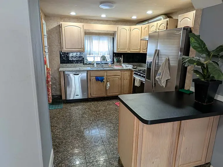 2849 S Randolph St — Photo 11