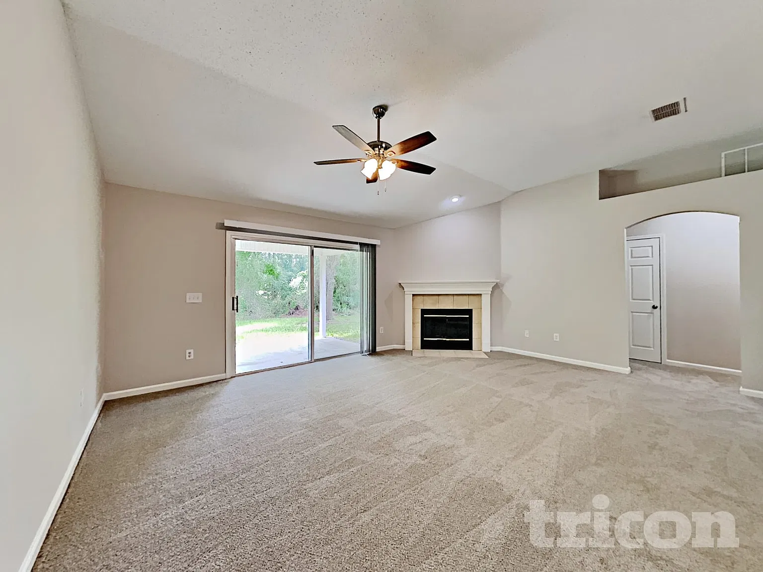 10979 Apple Blossom Trail E Jacksonville FL — Photo 2