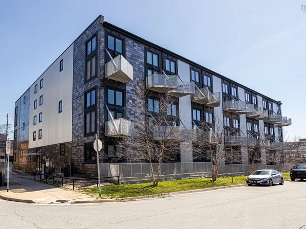 5662 Roberts St #108, Halifax, NS B3K 0E3