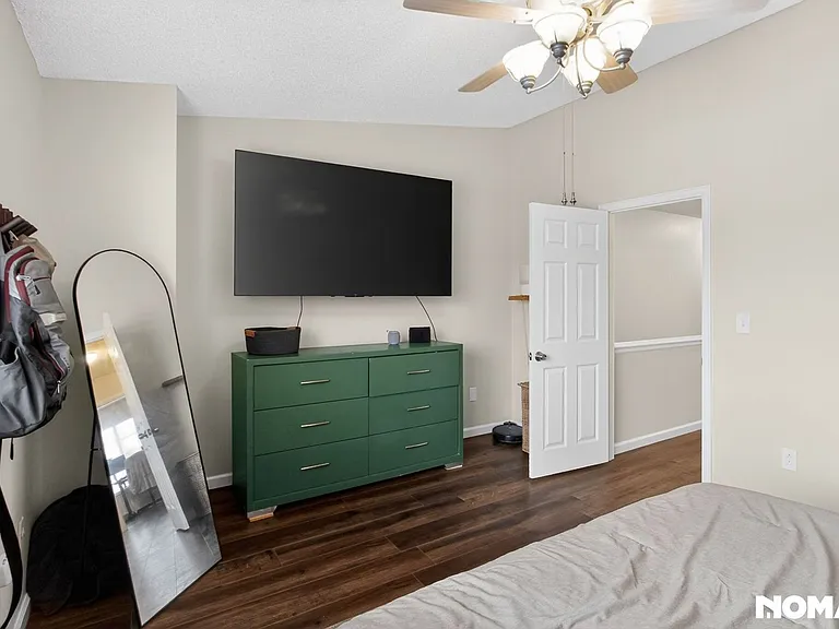 4239 S Mobile Cir #C — Photo 22