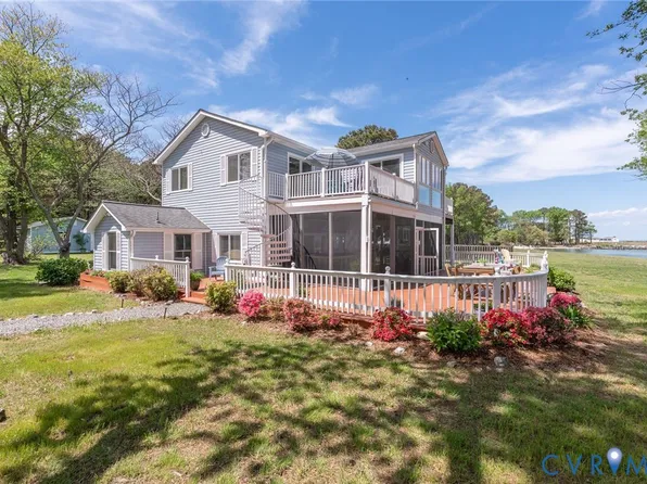 1749 Lighthouse View Dr, Heathsville, VA 22473