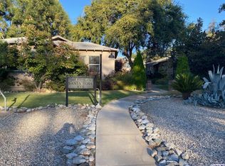 2055 Santa Rosa Ave #1/2, Altadena, CA 91001