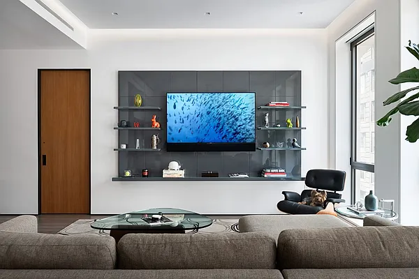 Sold by Compass | media 2