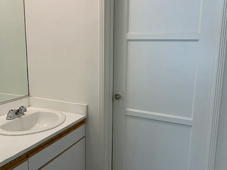 10724 Camarillo St #10726 — Photo 16