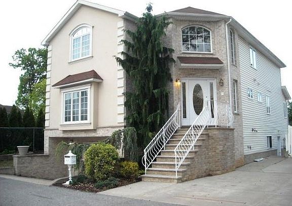 2nd image of 211 Joline Ave