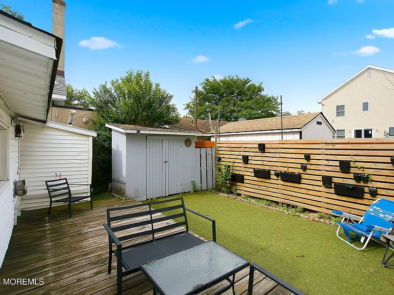 1208 Maplewood Rd — Photo 16