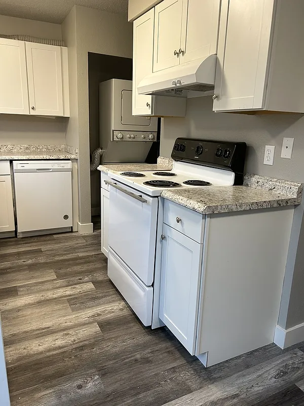 2 bed, 1.5 bath, 950 sqft, $1,850 — Photo 2