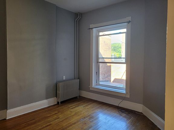 2nd image of 2136 5th Ave APT 5