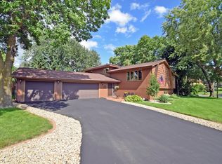 12525 33rd Ave S, Burnsville, MN 55337