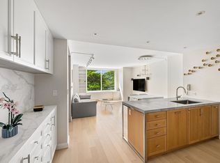 River & Warren, New York, NY 10282