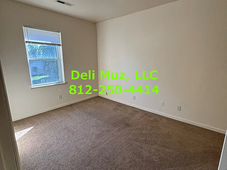 1427 Culver Dr #B — Photo 11