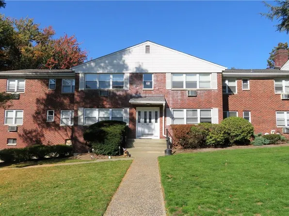 227 N Middletown Road #B, Pearl River, NY 10965