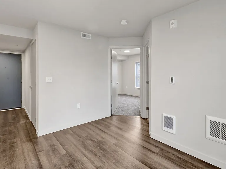 2609 Meridian St — Photo 17