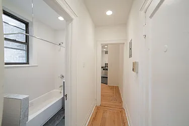 Rented by Jonathan Wachtel, LREB