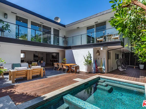 3240 Shelby Dr, Los Angeles, CA 90034
