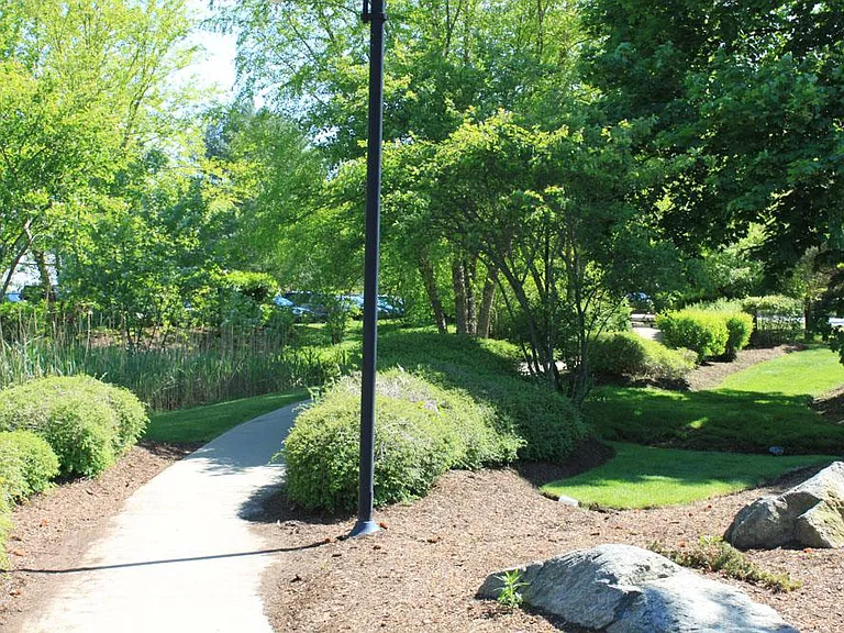 10 Village Brook Ln — Photo 46