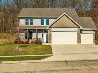 112 Valle Tell Drive, New Glarus, WI