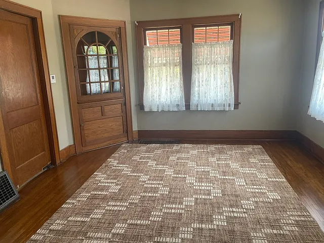 4 bed, 1679 sqft, $1,800 — Photo 3