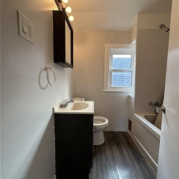 31 McKinstry St — Photo 13