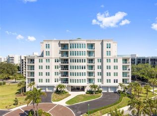 8 Palm Ter #201, Belleair, FL 33756