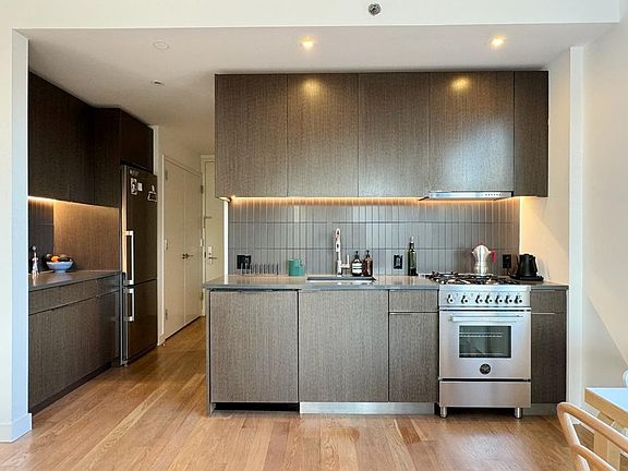 4th image of 100 Ainslie St #5D