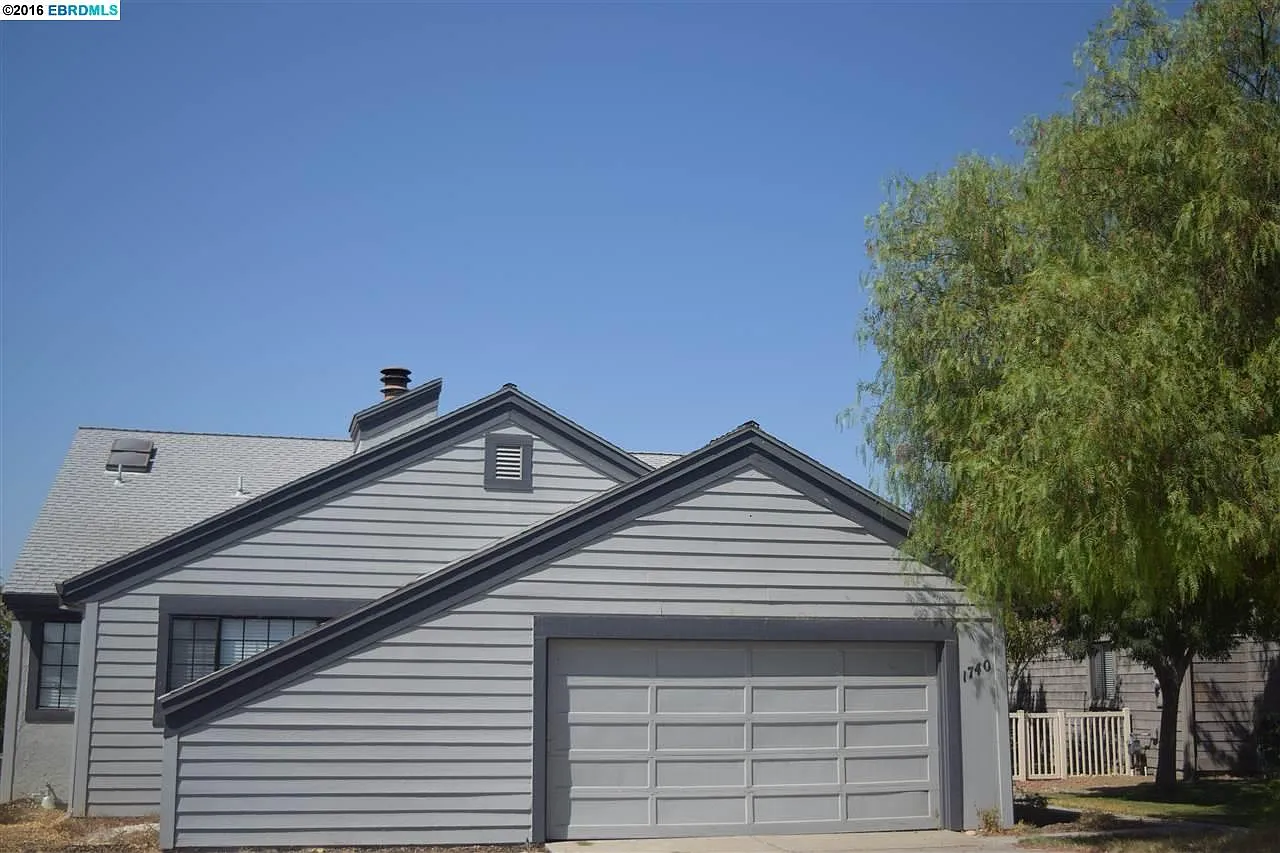 1740 Surfside Pl photo 1