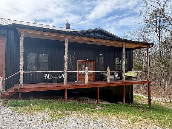 2nd image of 295 Turkey Gap Rd